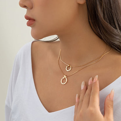 Dainty Layered Metallic Halo Pendant Chain Necklace Set